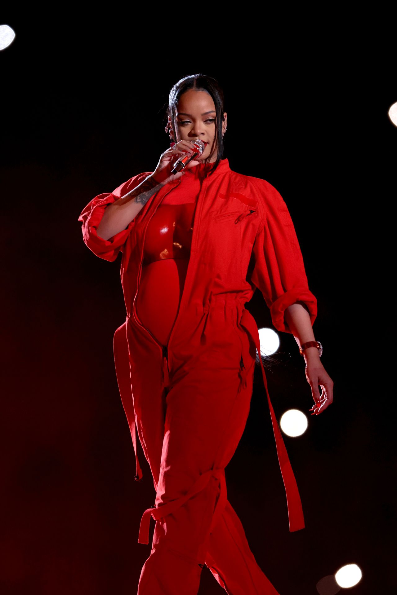 <h3><strong>Rihanna</strong><strong>&nbsp;</strong></h3><p>2023 kicked off with a tour-de-force style moment from Rihanna: the reveal of her second pregnancy at the Super Bowl Halftime Show, while clad in red Ala&iuml;a and a custom Loewe chest plate (above). After that unforgettable visual, the mogul and singer somehow one-upped the widely publicised pregnancy style she nailed when expecting her first child, Riot, in the rest of the year. Of many great looks, her custom sheer Ala&iuml;a dress at the Oscars and the white Valentino camellia dress at the Met Gala&mdash;an homage to Karl Lagerfeld and Chanel&rsquo;s most famous motif&mdash;are the first that come to mind.&nbsp;</p>