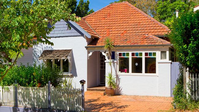 Wallaby Michael Hooper has paid $2.065m for this cottage in Fairlight. NSW real estate.