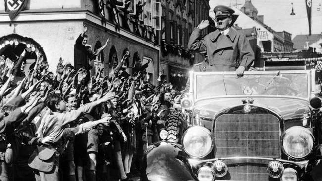 Adolf Hitler enters Eger in the Sudetenland on October 1938.