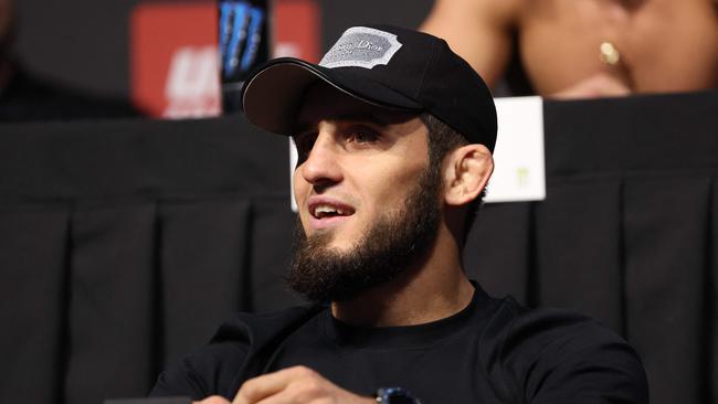 Islam Makhachev speaks during a presser ahead of the Ultimate Fighting Championship (UFC) event at the Etihad Arena in Abu Dhabi on October 20, 2022. – Makhachev will face Charles Oliveira for the vacant UFC Lightweight Championship on October 22. (Photo by Giuseppe CACACE / AFP)