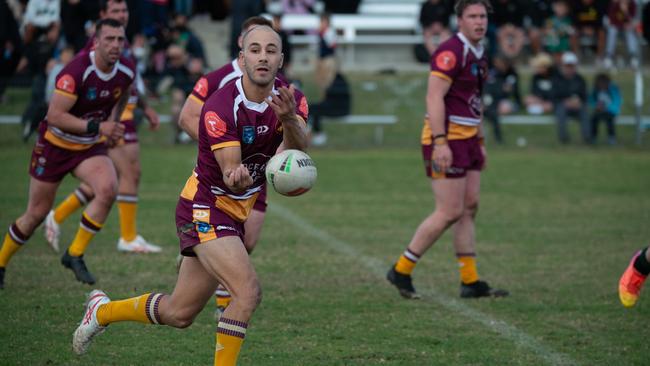 Shellharbour Stingrays Vs Sharks. Emanuel Sultana offloading the ball Picture Thomas Lisson