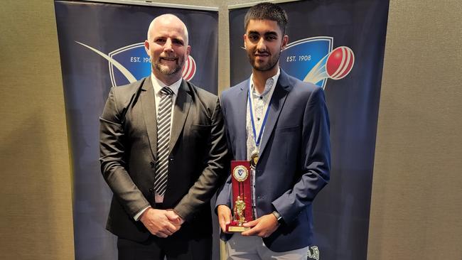 Anthony Gale and Anthony Gale Medal winner Aryan Sharma. Picture: Ben Higgins