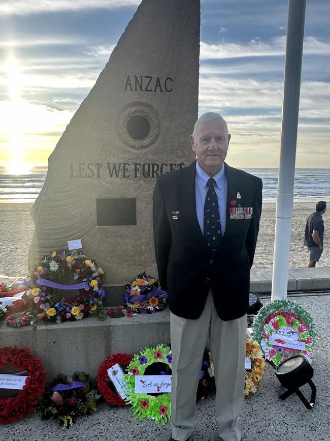 Surfers Paradise Anzac Day dawn service with guest speaker Major John Duncan Thurgar OAM at the Surfers Paradise memorial.