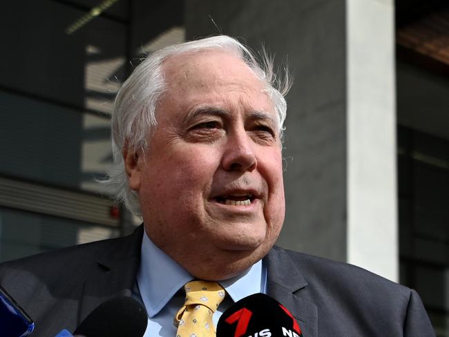 BRISBANE, AUSTRALIA - NewsWire Photos - MAY 31, 2022.Clive Palmer leaves the Supreme Court in Brisbane. Mr Palmer and his company Palmer Leisure Coolum have brought civil action in the Supreme Court in a bid to stay criminal proceedings being heard.Picture: NCA NewsWire / Dan Peled