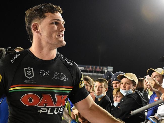 MACKAY, AUSTRALIA - SEPTEMBER 18: Nathan Cleary of the Panthers thanks fans after the NRL Semifinal match between Penrith Panthers and Parramatta Eels at BB Print Stadium on September 18, 2021 in Mackay, Australia. (Photo by Matt Roberts/Getty Images)