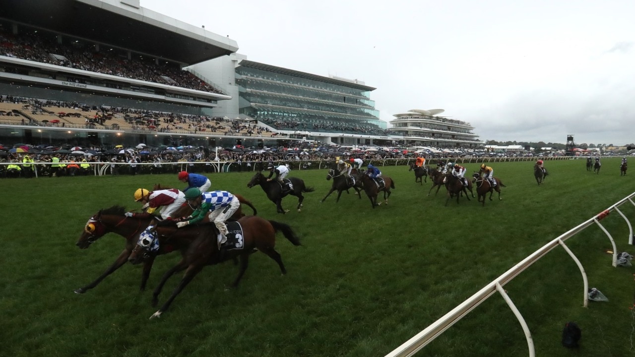 Andrews confirms 10,000 people to attend Melbourne Cup