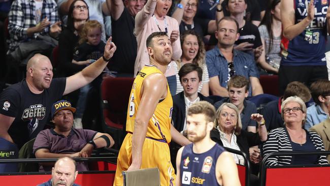 Bogut heads to the locker room but was called back. Picture: Sarah Reed.