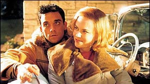 Robbie Williams with Nicole Kidman in the music video for Somethin’ Stupid