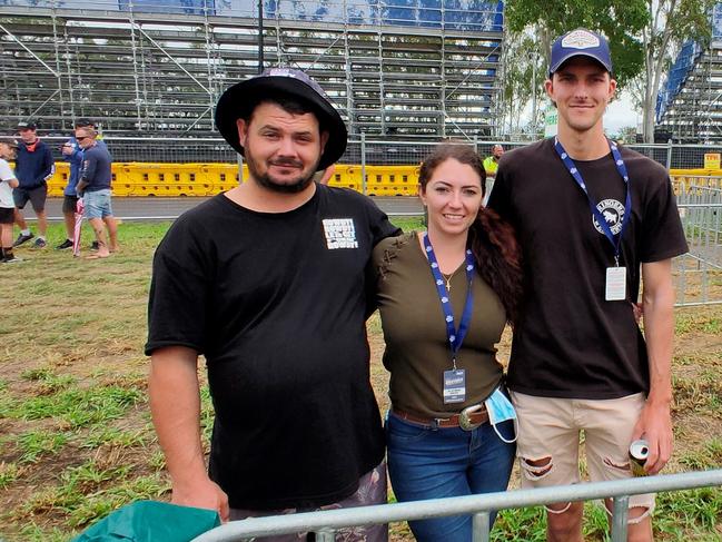 Suny Platen, Tamara Smits and Taran Smits of Gladstone at the Rockynats burnout finals. Picture: Rodney Stevens