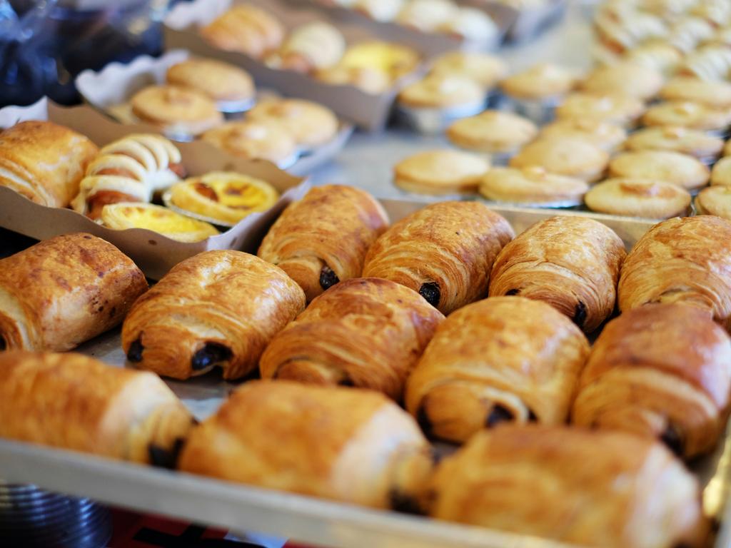 Pain au chocolat consists of puff pastry wrapped around a bar of chocolate. Photo: Mink Mingle on Unsplash