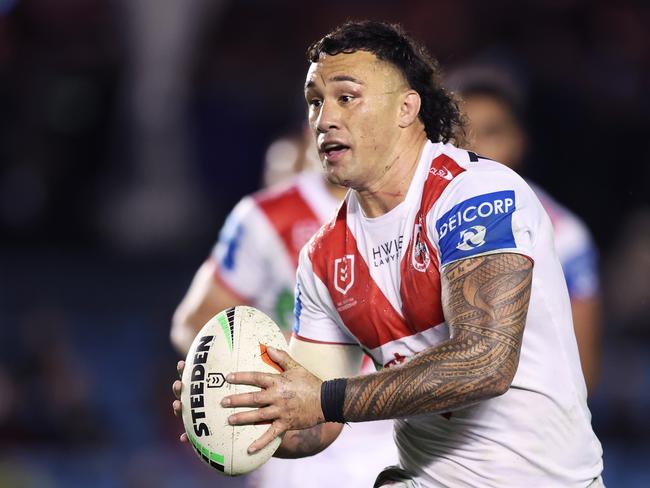 SYDNEY, AUSTRALIA - MAY 05: Jaydn Su'a of the Dragons runs with the ball during the round nine NRL match between Cronulla Sharks and St George Illawarra Dragons at PointsBet Stadium, on May 05, 2024, in Sydney, Australia. (Photo by Matt King/Getty Images)