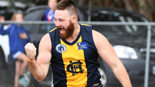 Troy Barbero in action for Hurstbridge.