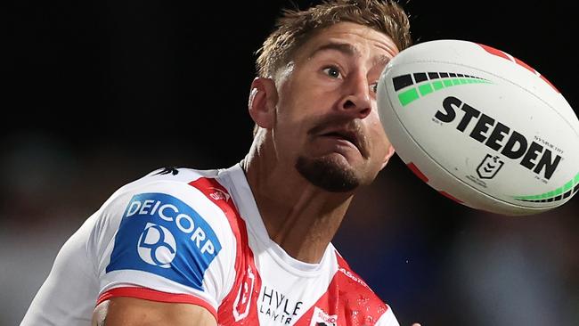 SYDNEY, AUSTRALIA - FEBRUARY 17:  Zac Lomax of the Dragons fumbles a high ball during the NRL Pre-Season Challenge round one match between St George Illawarra Dragons and South Sydney Rabbitohs at Netstrata Jubilee Stadium on February 17, 2024 in Sydney, Australia. (Photo by Matt King/Getty Images)