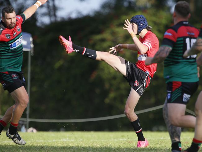 St Clair No. 7 Malakai Houia tormented Colyton with pinpoint kicks all afternoon. Picture Warren Gannon Photography