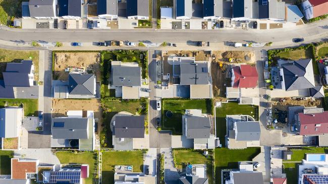 Figures released on Tuesday by the Australian Bureau of Statistics show residential property prices rose by 3 per cent in the ­December quarter, with the mean price of a dwelling now $728,500.