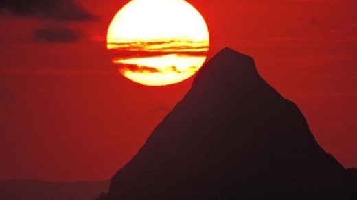 Rescuers have been called to help an injured climber stuck on Mt Beerwah.