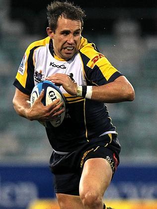 Andrew Smith will start at outside centre for the Brumbies.