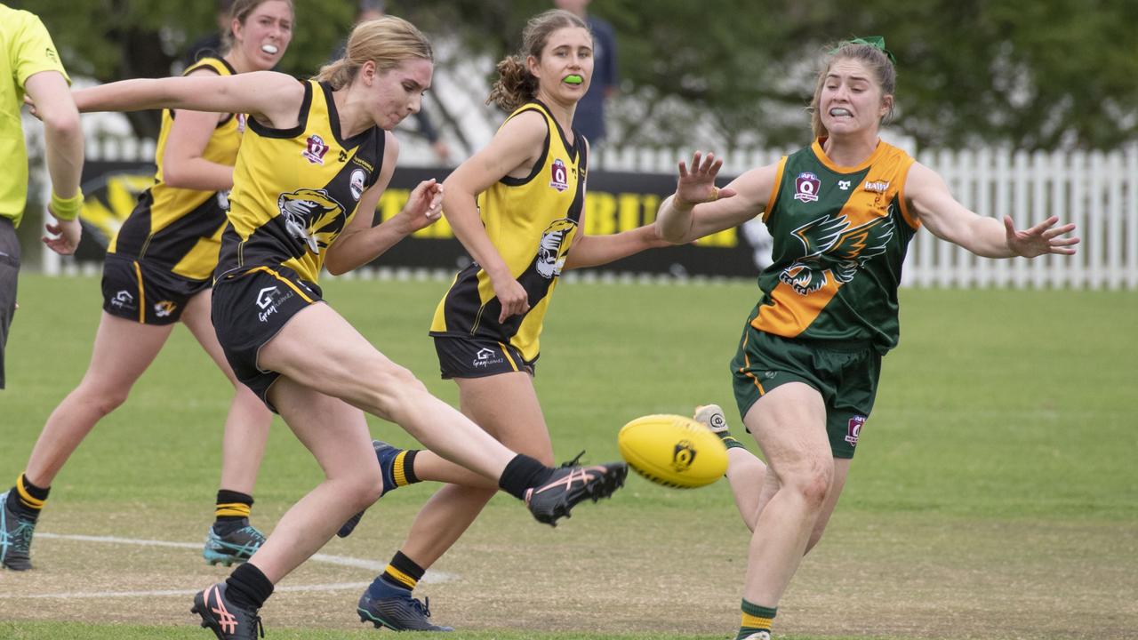 Tiarna Jericho for Tigers. AFL women, Hawks vs Tigers. Saturday, April 29, 2023. Picture: Nev Madsen.