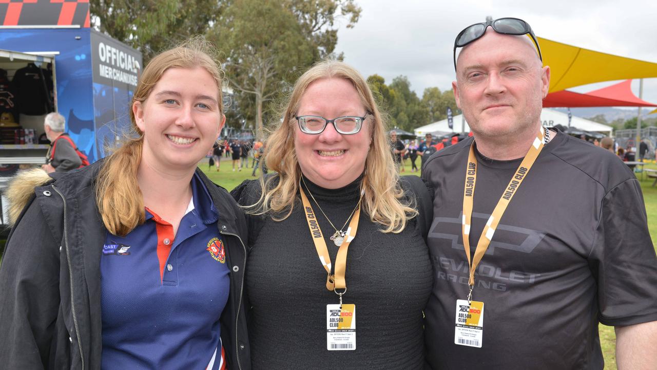 Fans at the Vailo Adelaide 500. Picture: Brenton Edwards