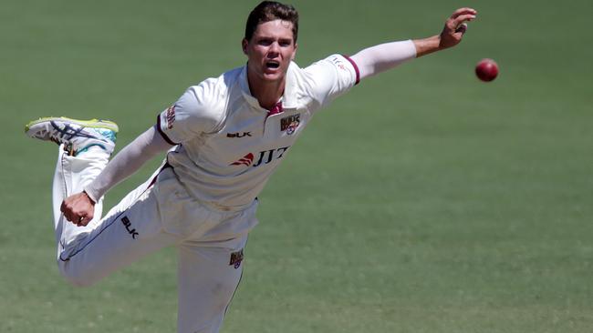 Mitchell Swepson of Queensland bowls during day 3 of the Round 7 Sheffield Shield cricket match between Victoria and Queensland at Junction Oval in Melbourne, Monday, February 25, 2019. (AAP Image/George Salpigtidis) NO ARCHIVING, EDITORIAL USE ONLY, IMAGES TO BE USED FOR NEWS REPORTING PURPOSES ONLY, NO COMMERCIAL USE WHATSOEVER, NO USE IN BOOKS WITHOUT PRIOR WRITTEN CONSENT FROM AAP