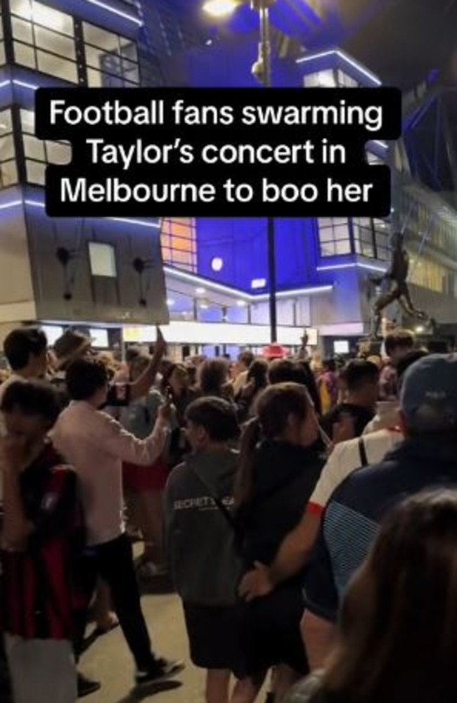 Swifties were very upset over the incident. Picture: TikTok / @jennabarolsky