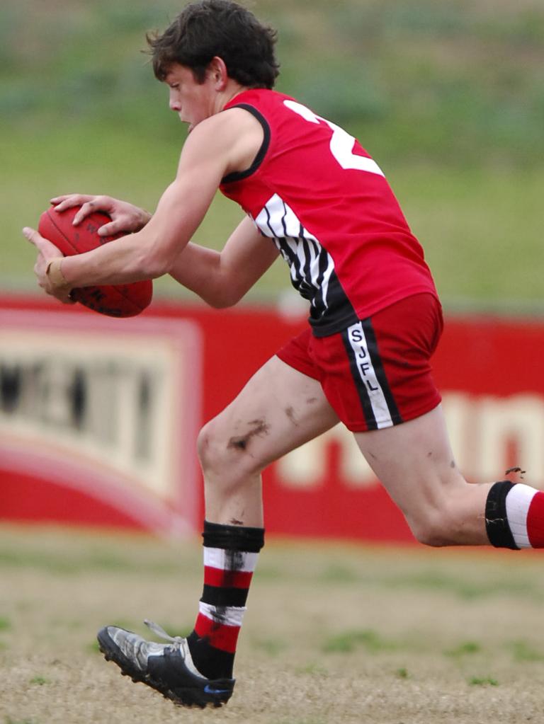 Angus Brayshaw playing for the South Metro under-14 team.