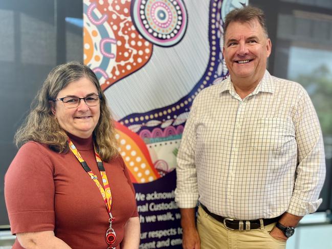 Stephen Bennett met with staff at the Housing Centre on Quay st, Bundaberg.