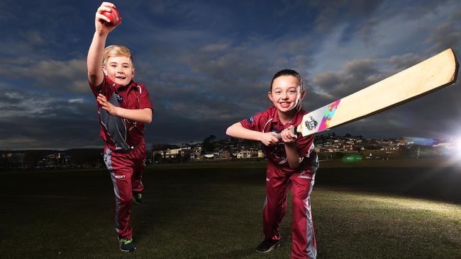 Jarvis Bosworth, 8 and Lainee Callinan, 8 from the Clarence Cricket Club. Picture: Zak Simmonds