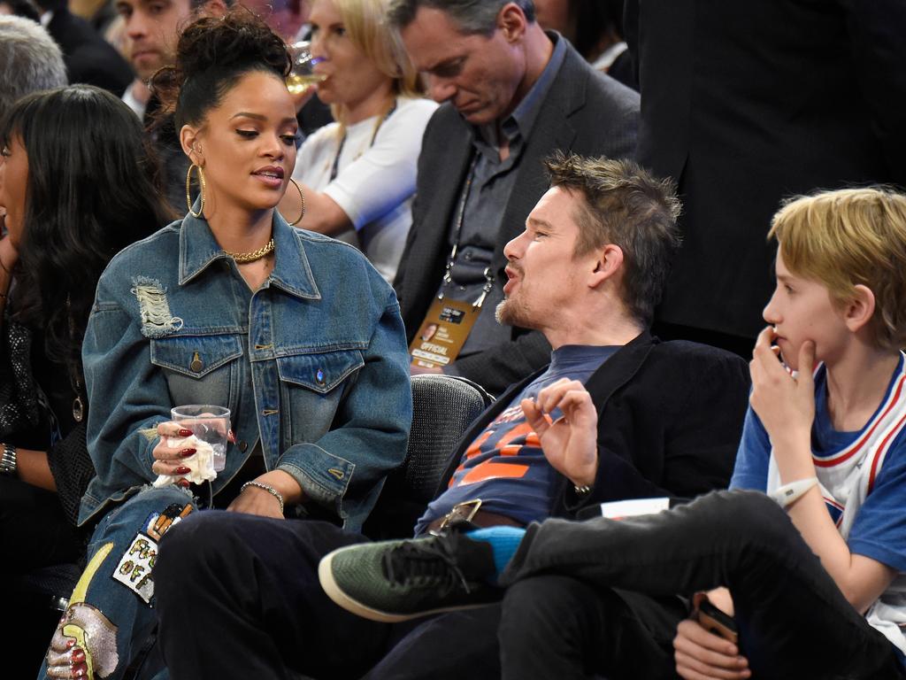 Further pictures showed Ethan Hawke had swapped seats with his son. Picture: Kevin Mazur/WireImage