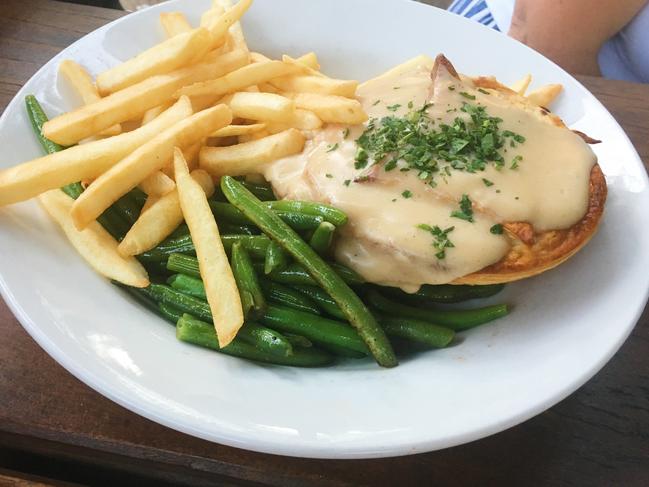 Chicken and leek pie at the Fox & Firkin