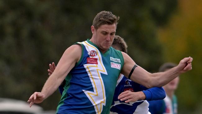 East SunburyÃsAaron Kite during the EDFL: East Sunbury v Sunbury Kangaroosfootball match in Sunbury, Saturday, May 27, 2023. Picture: Andy Brownbill