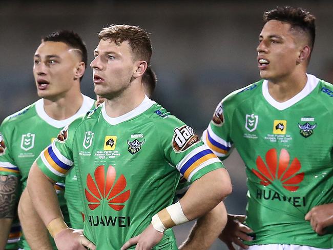 CANBERRA, AUSTRALIA - AUGUST 30: Raiders players look on during the round 16 NRL match between the Canberra Raiders and the Canterbury Bulldogs at GIO Stadium on August 30, 2020 in Canberra, Australia. (Photo by Jason McCawley/Getty Images)