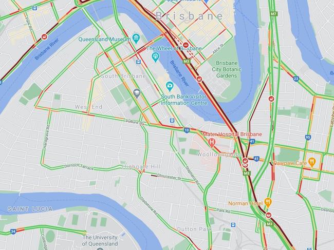 Traffic is building on the M1 at Greenslopes after a crash.