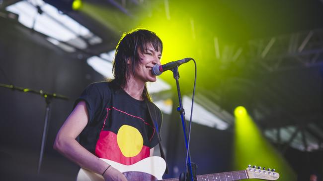 Golden Plains 2018 - Jen Cloher. “If I could have a wife?”