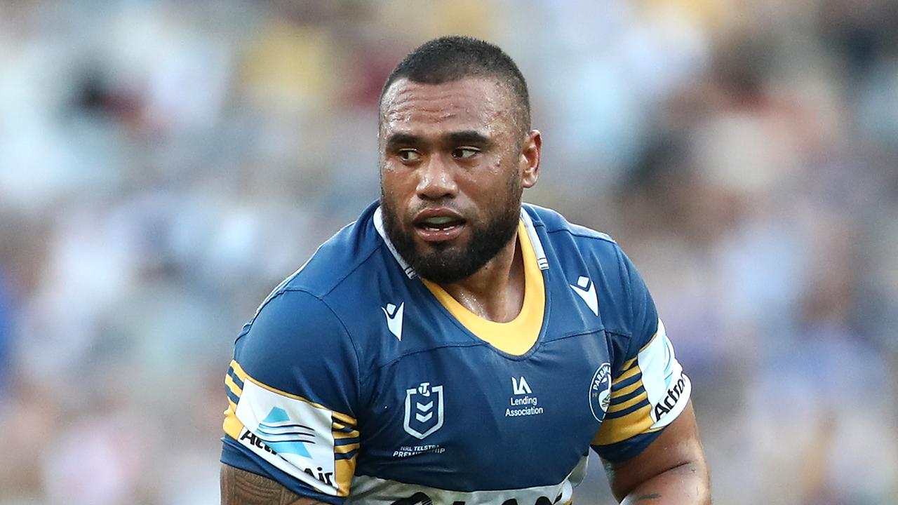 SYDNEY, AUSTRALIA - APRIL 05: Junior Paulo of the Eels looks to offload the ball during the round four NRL match between the Wests Tigers and the Parramatta Eels at Stadium Australia on April 05, 2021, in Sydney, Australia. (Photo by Mark Metcalfe/Getty Images)