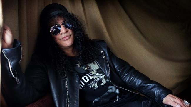 Friends again ... Slash and Axl have finally called a truce.