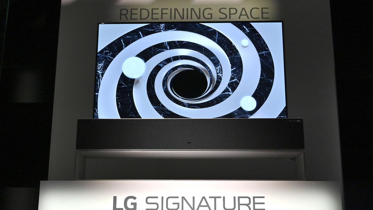 Ces 2020 Lg Close To Shipping Signature Oled R Tv That Rolls Up The