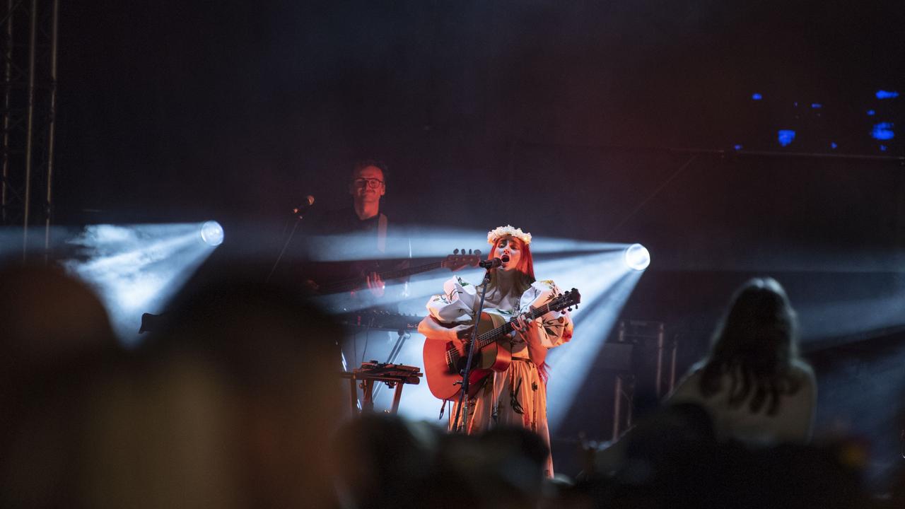 Friday nights headline act Vera Blue performs at the Toowoomba Carnival of Flowers Festival of Food and Wine. Friday, September 9, 2022. Picture: Nev Madsen.