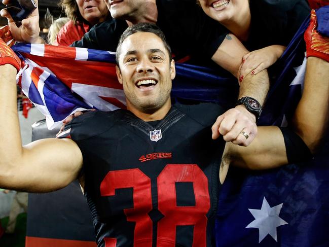 SANTA CLARA, CA - SEPTEMBER 14: Jarryd Hayne #38 of the San Francisco 49ers poses with fans after the 49ers beat the Minnesota Vikings in their NFL game at Levi's Stadium on September 14, 2015 in Santa Clara, California. (Photo by Ezra Shaw/Getty Images)