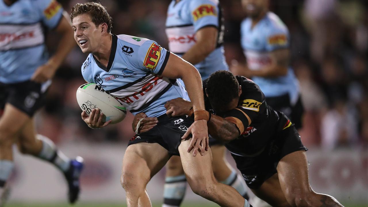 Blayke Brailey tries to crack the defence. Picture: Matt King/Getty Images