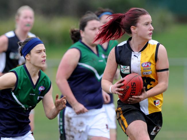 Jayde Van Dyk in action for Chirnside Park in 2015. Picture: Andrew Henshaw