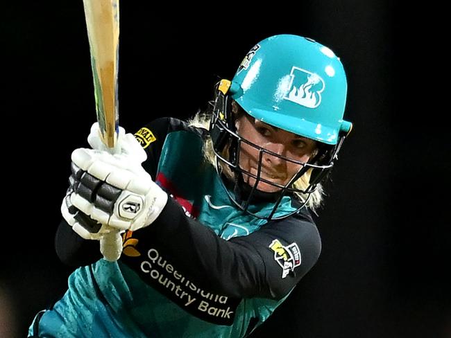 BRISBANE, AUSTRALIA - NOVEMBER 29: Georgia Redmayne of the Heat bats during the WBBL Challenger match between Brisbane Heat and Sydney Thunder at Allan Border Field on November 29, 2024, in Brisbane, Australia. (Photo by Albert Perez/Getty Images)