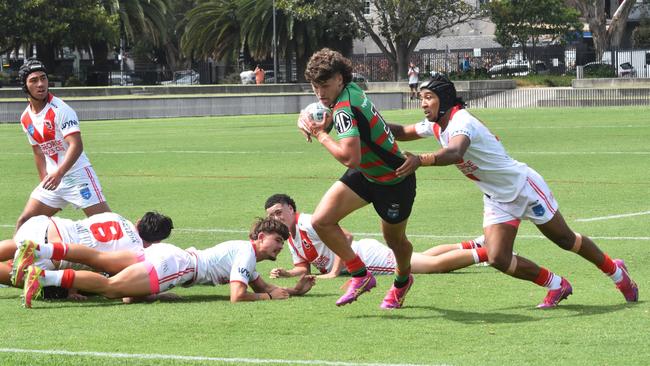 Asher Pung leaves Dragons defenders behind to score. Picture: Sean Teuma