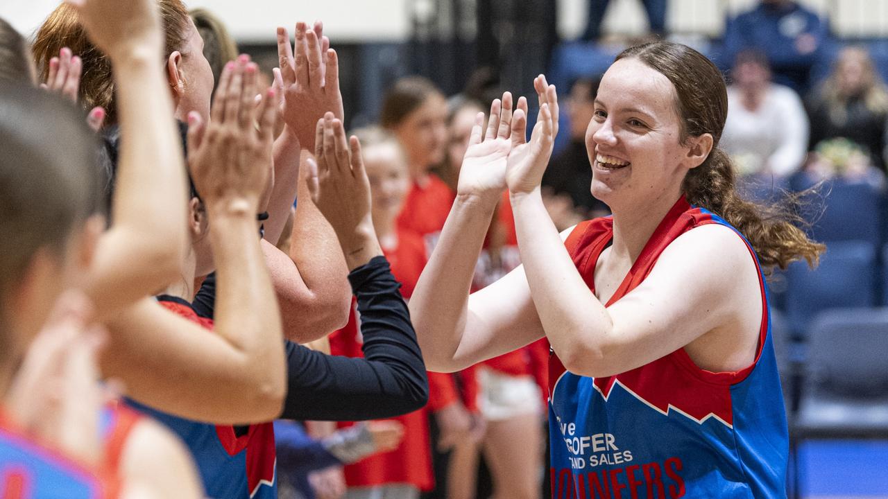 Halle Shipton takes to the court for the Toowoomba Mountaineers. Picture: Kevin Farmer