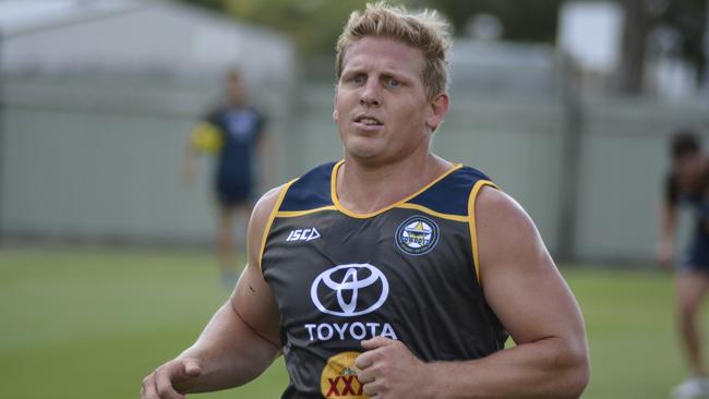 Ben Hannant gets into pre-season training at Cowboys HQ yesterday. Picture: Paul Munnings