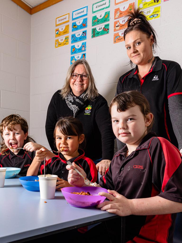 Project Manager for School Food Matters, Julie Dunbabin with School Cook, Kayla Ford and Students Taj Schramm, Natalia Benjamin, and Layla Edler at Clarendon Vale Primary School. Picture: Linda Higginson