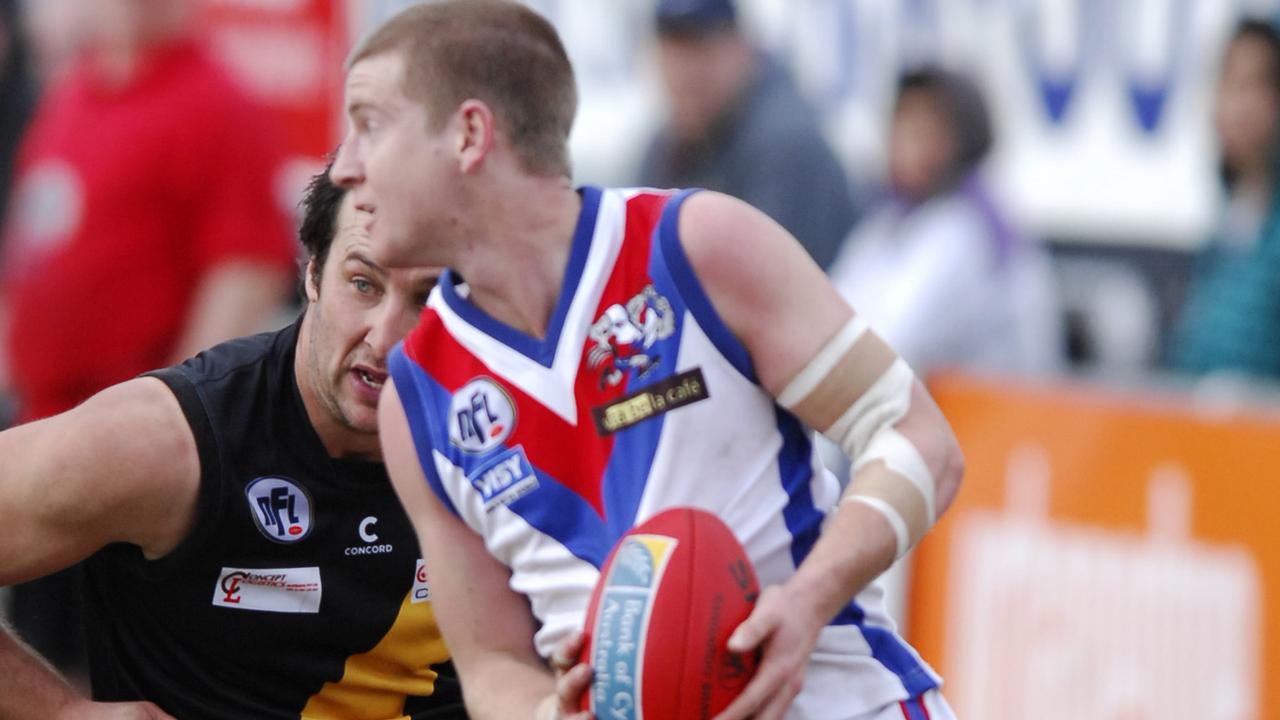 Luke McKenna in action during the 2010 NFL Division 1 grand final.