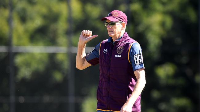 Coach Wayne Bennett looks on during the Brisbane Broncos training session in Brisbane, Thursday, August 30, 2018. (AAP Image/Dave Hunt) NO ARCHIVING