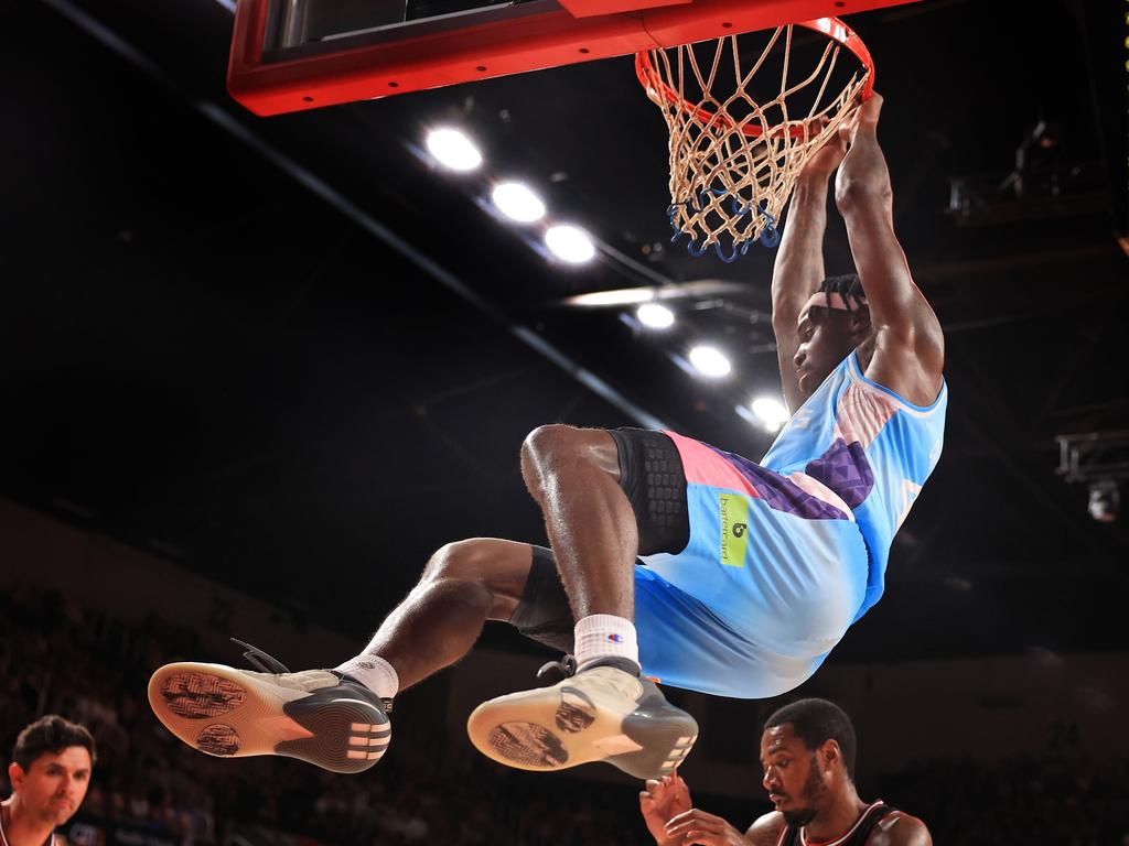 Zylan Cheatham dunks for the Breakers. Picture: Jenny Evans/Getty Images