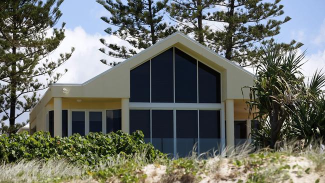 231 Hedges Ave, Mermaid Beach.